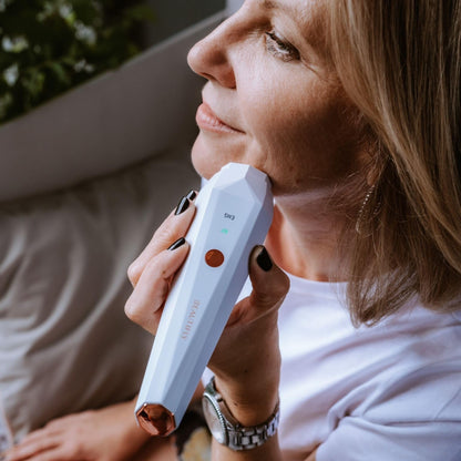 Beautifly B-Lumix PRO 1MHz Radiofrequenz Gesichtgerät – EMS, 3D Gesichtslifting Massager, Anti-Aging RF Lifting, Ultraschallreinigung & Face Roller